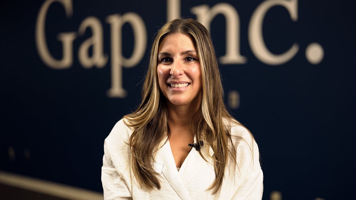 Headshot of Amy Jendras, taken at the TGW Logistics' Campfire Talk event at Gap