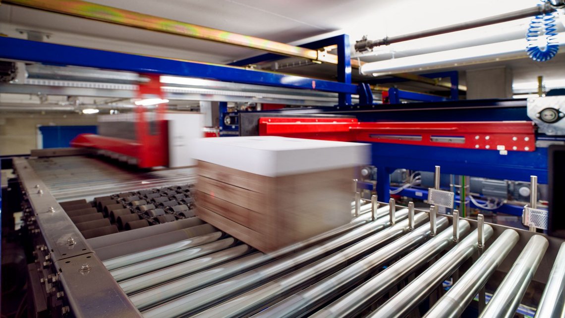 boxes on a conveyor belt